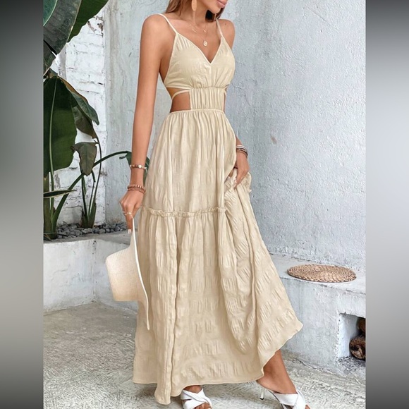 Boho backless open back ruffle hem dress - Picture 3 of 8